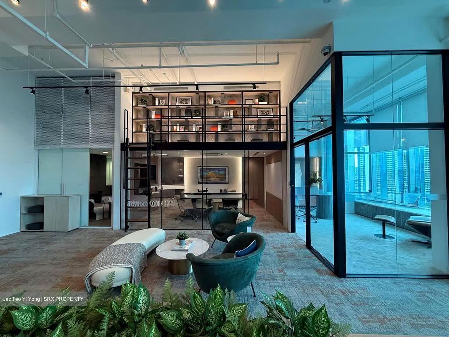 Arc 380 (D8), Office #634929821